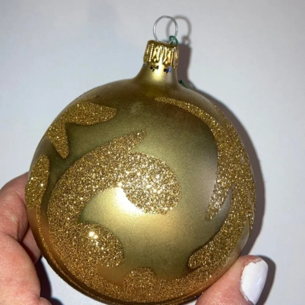 ✨🎄Pier 1 Gold Glass Christmas Ornament